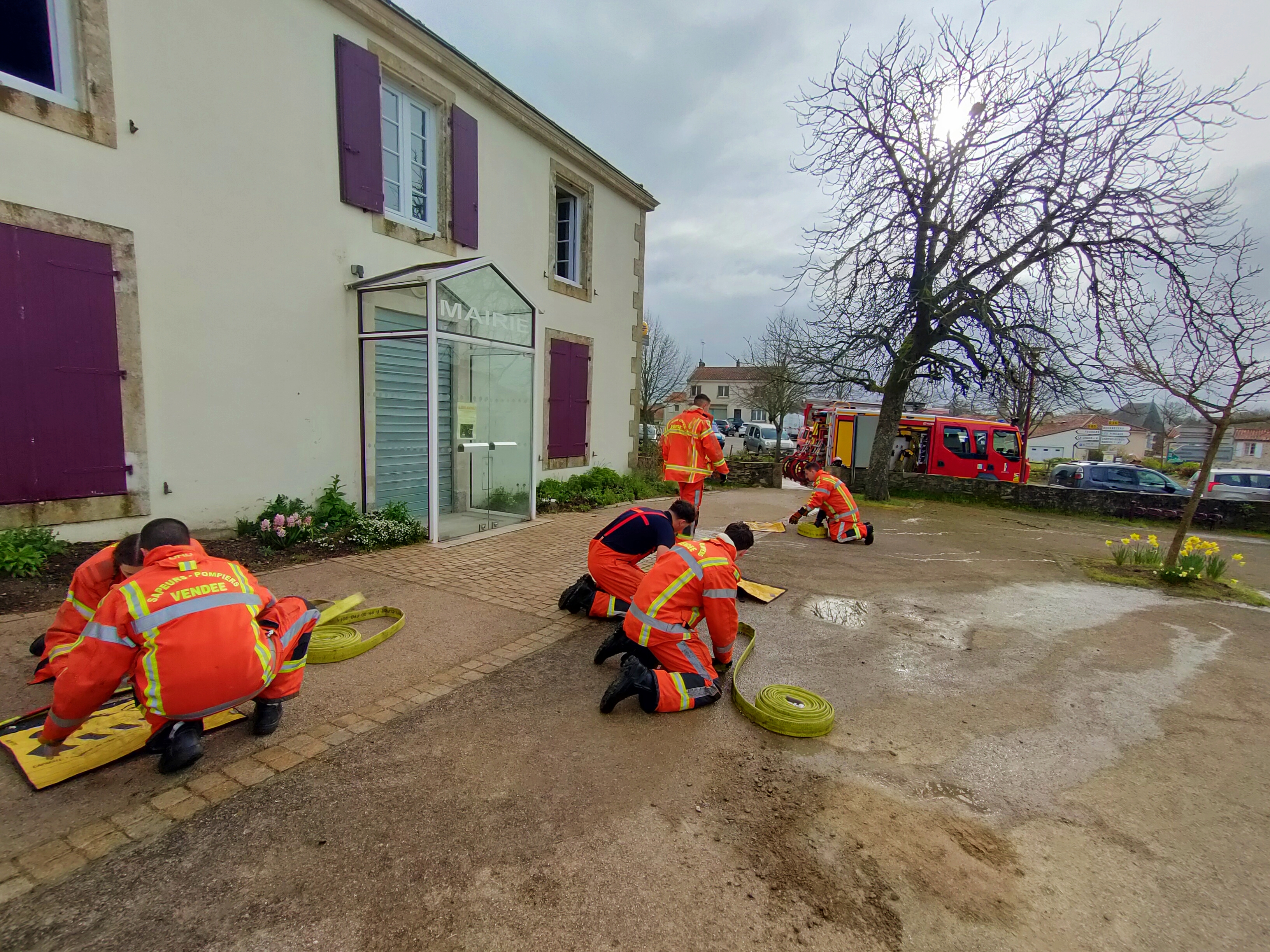 POMPIERS